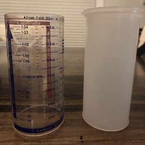 Pampered Chef Measuring Cylinder